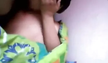 एक टोपी में फुल हद सेक्सी मूवी चिकी गांड में लेता है