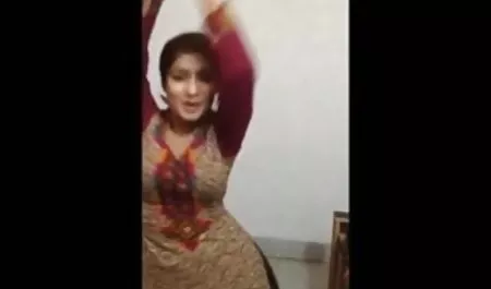 शानदार यूरोपीय बूढ़े सेक्सी वीडियो फुल मूवी हिंदी आदमी को प्रसन्न करता है