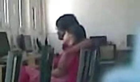 कृत्रिम सदस्यों के साथ फुल मूवी वीडियो में सेक्सी एक-दूसरे को कमबख्त भयानक उपस्थिति के दो समलैंगिकों