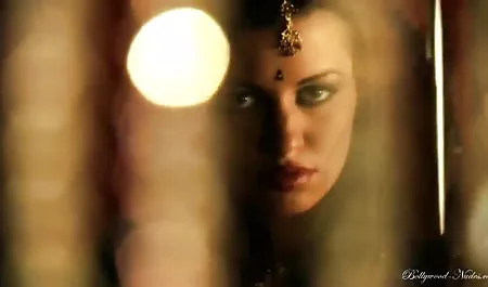 एक उमस सेक्सी मूवी एचडी मूवी भरे गोरा की रसोई में हस्तमैथुन