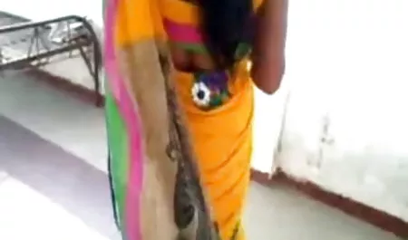 घुंघराले बालों वाली सेक्सी वीडियो मूवी एचडी श्यामला और उसका नया साथी