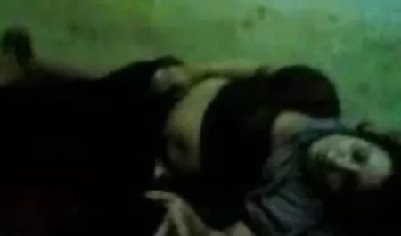 छज्जे पर लड़की Ashlynn ब्रुक फुल हद में सेक्सी मूवी