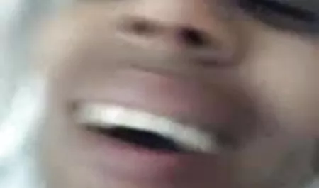 युवा फुल सेक्स हिंदी फिल्म पेशेवर बकवास और बेकार है