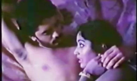 सींग का कुतिया खुद को एक एचडी एचडी सेक्सी मूवी रबर डिक के साथ गड़बड़ कर दिया