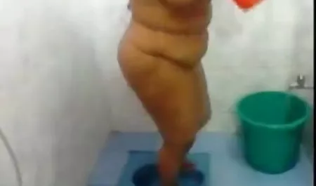 एलेक्सिस एडम्स जिम में गेंद पर बकवास करते हैं हिंदी वीडियो सेक्सी मूवी