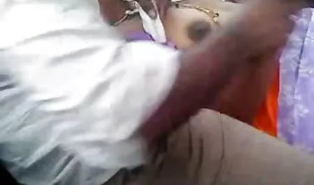 परिपक्व महिला की छाती छेदना बहुत रोमांचक हिंदी वीडियो सेक्सी मूवी है