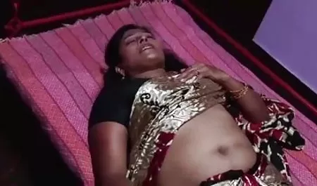 निविदा हिंदी सेक्सी वीडियो मूवी सेक्स युगल आपको उत्साह के बिना नहीं छोड़ेगा!