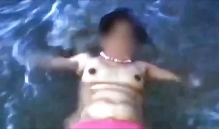 चार गर्म लंड पर दो उत्तेजित सेक्सी हिंदी एचडी फुल मूवी परिपक्व चुचियाँ!